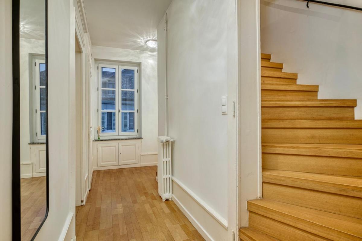 Bedroom 2 - Authentic Charm - Coliving Historic House * Ferney-Voltaire