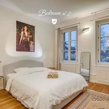 Bedroom 2 - Authentic Charm - Coliving Historic House Ferney-Voltaire Exterior photo