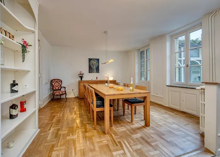Bedroom 2 - Authentic Charm - Coliving Historic House