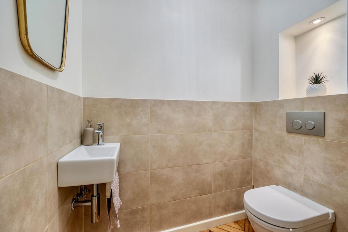 Apartamento Bedroom 2 - Authentic Charm - Coliving Historic House Ferney-Voltaire